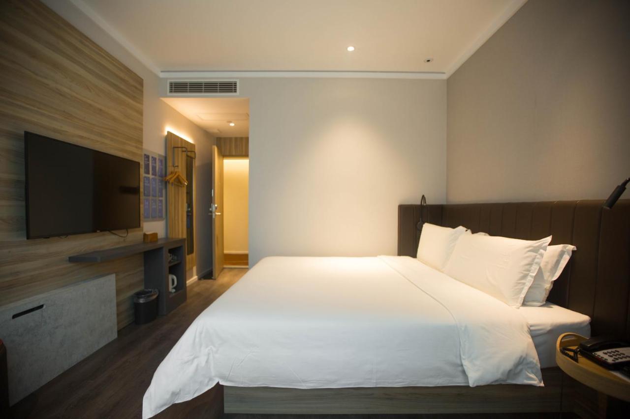 Hanting Premium Hotel Shanghai Plaza 66 Экстерьер фото